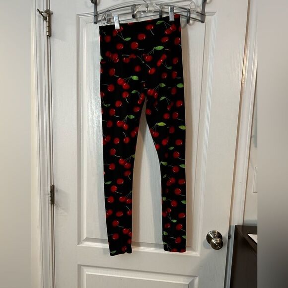 Leggings Depot Women's leggings-Cherries like new EUC one size - Picture 1 of 10